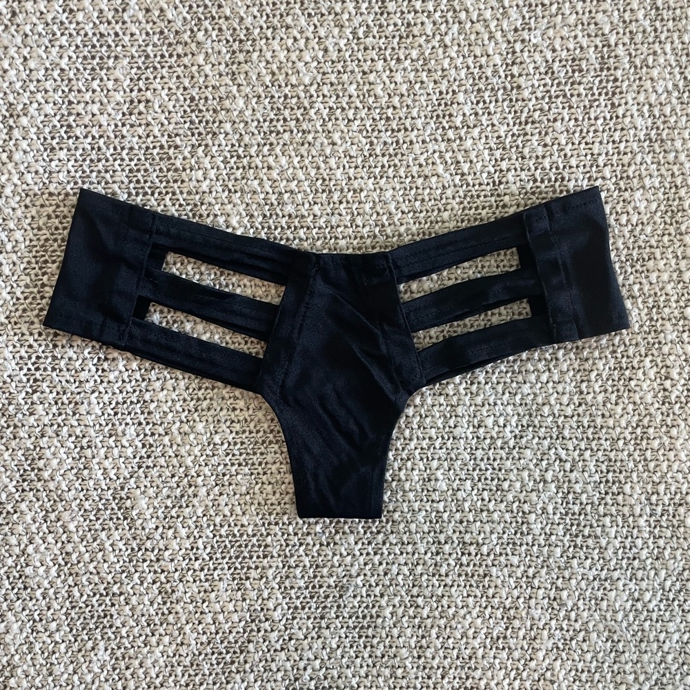 Oceanmoon Cutout Bottoms